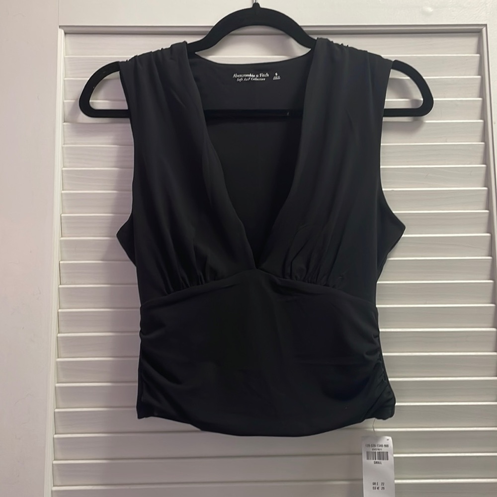 Abercrombie Deep V Tank